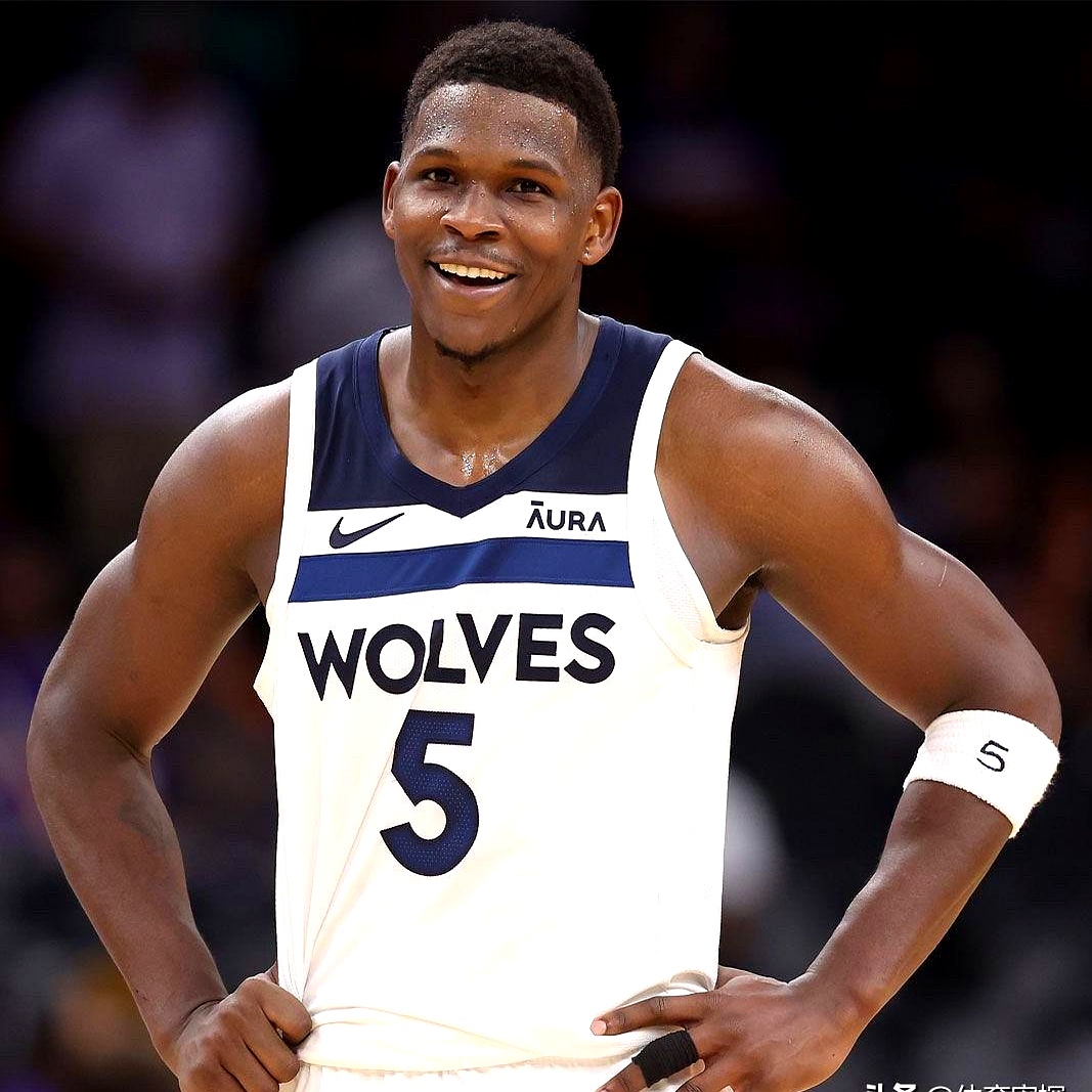 电子竞技app官方网-包含离谱！风云突变里尔今晚调整名单JackeyLove在利物浦比赛中爆冷，明尼苏达森林狼战术微调备战欧超杯的词条